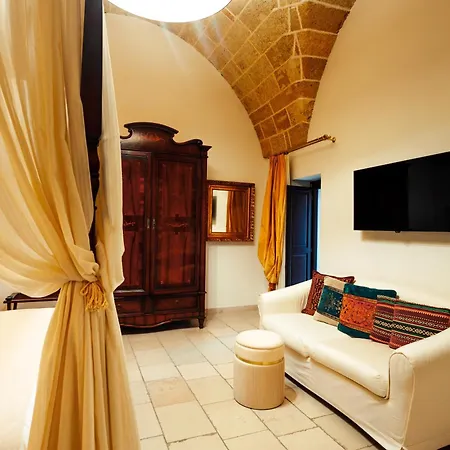 Vico Regio 4*
