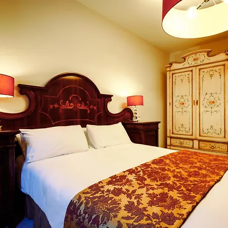 Hotel Vico Regio 4*