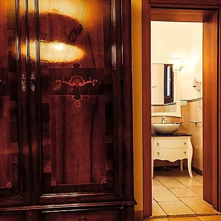 Hotel Vico Regio 4*