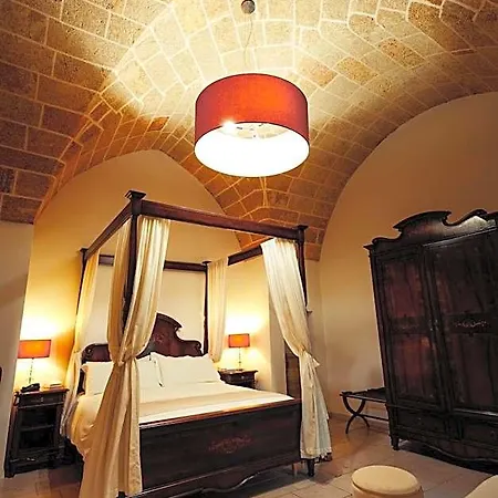Hotel Vico Regio 4*
