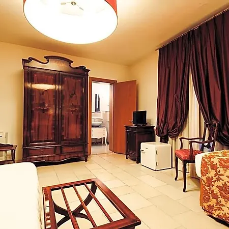 Hotel Vico Regio